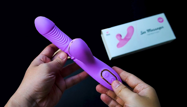 Nhấn phím nguồn bên dưới để mở nguồn cho dương vật giả dibe Duong Vat Gia Rung Thut Hut Am Dao DIBE 1